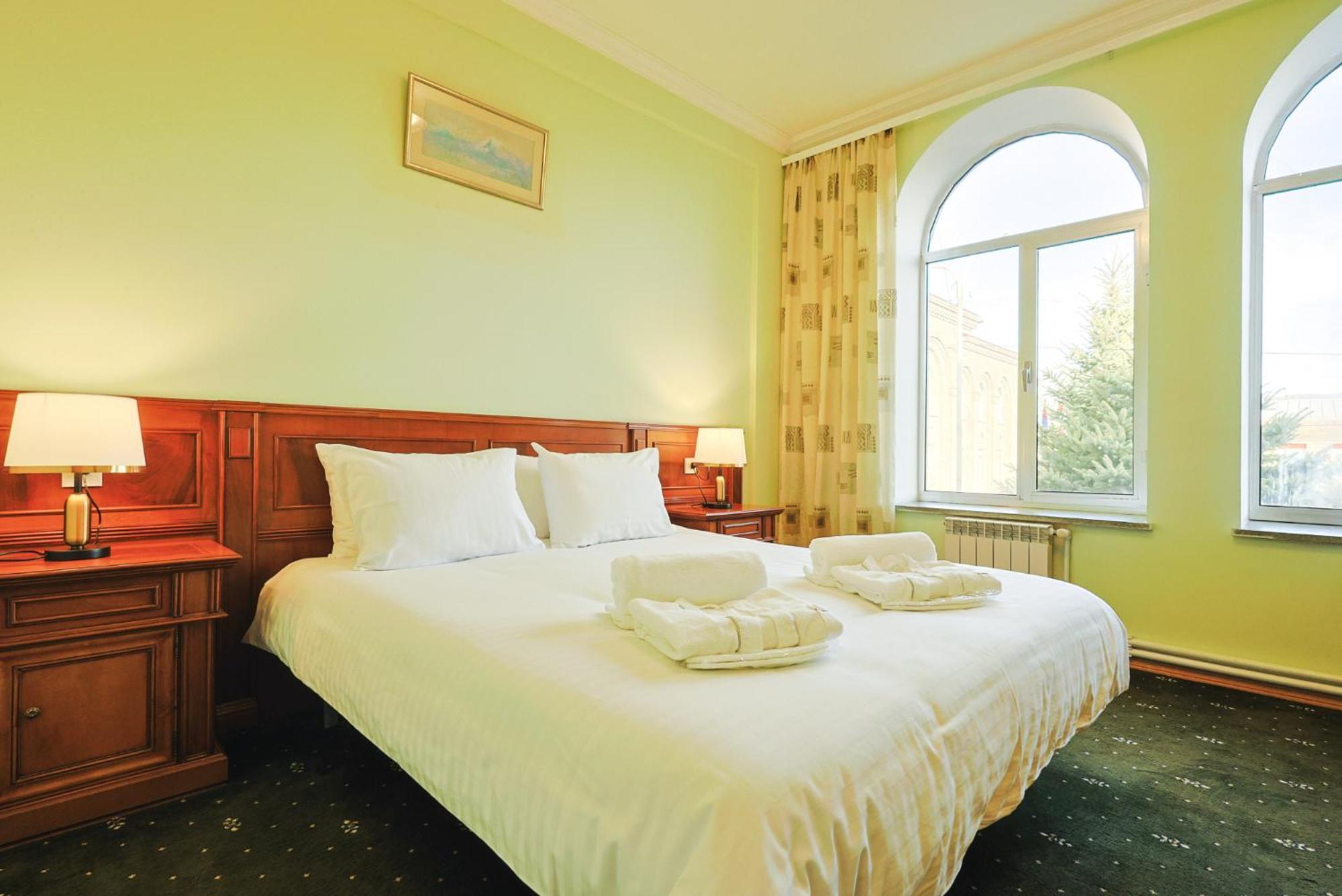 Lalaner Hotel Sisian Extérieur photo